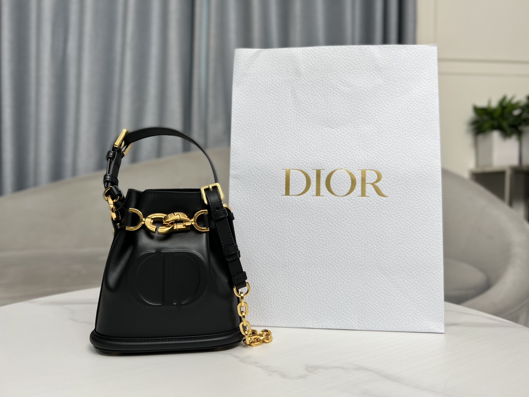 TOP Christian Dior C'EST DIOR BAG Black Calf Leather CD Embossed Logo 17 x 7 x 18 cm/24 x 10 x 24.5 cm - Black