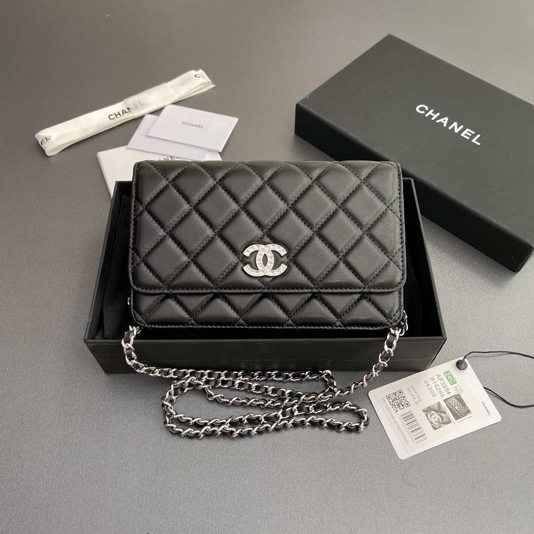 TOP CHANEL Chain Bag Lambskin 20×13×3.5cm - Black