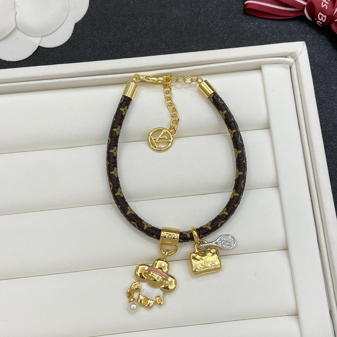 TOP Louis Vuitton LV Bracelet - 4 Colour