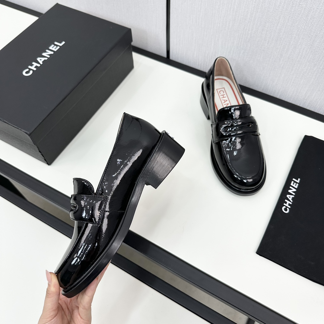 TOP CHANEL Loafers - 4 Color