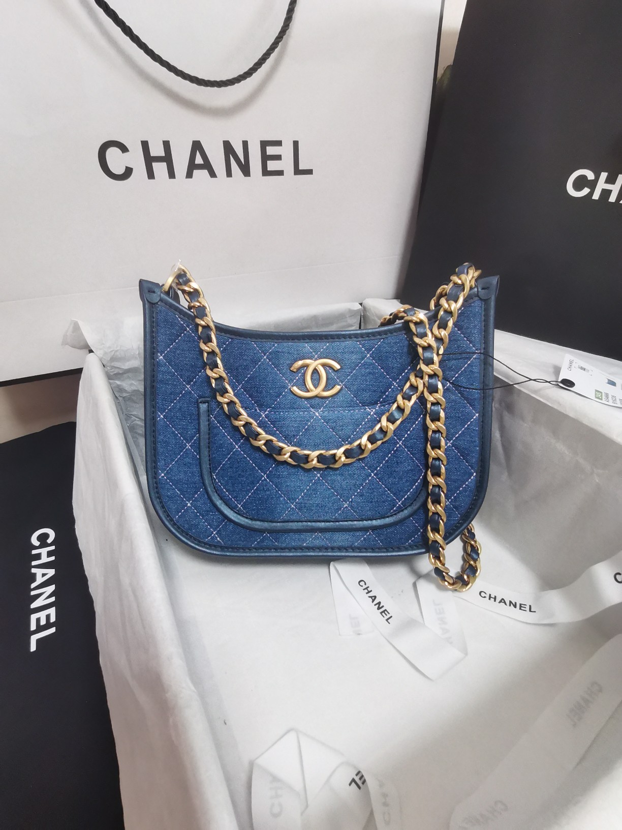 TOP CHANEL Jungle Embroidery Pattern Saddle Bags 20×24×6cm - GHW - 3 Colors