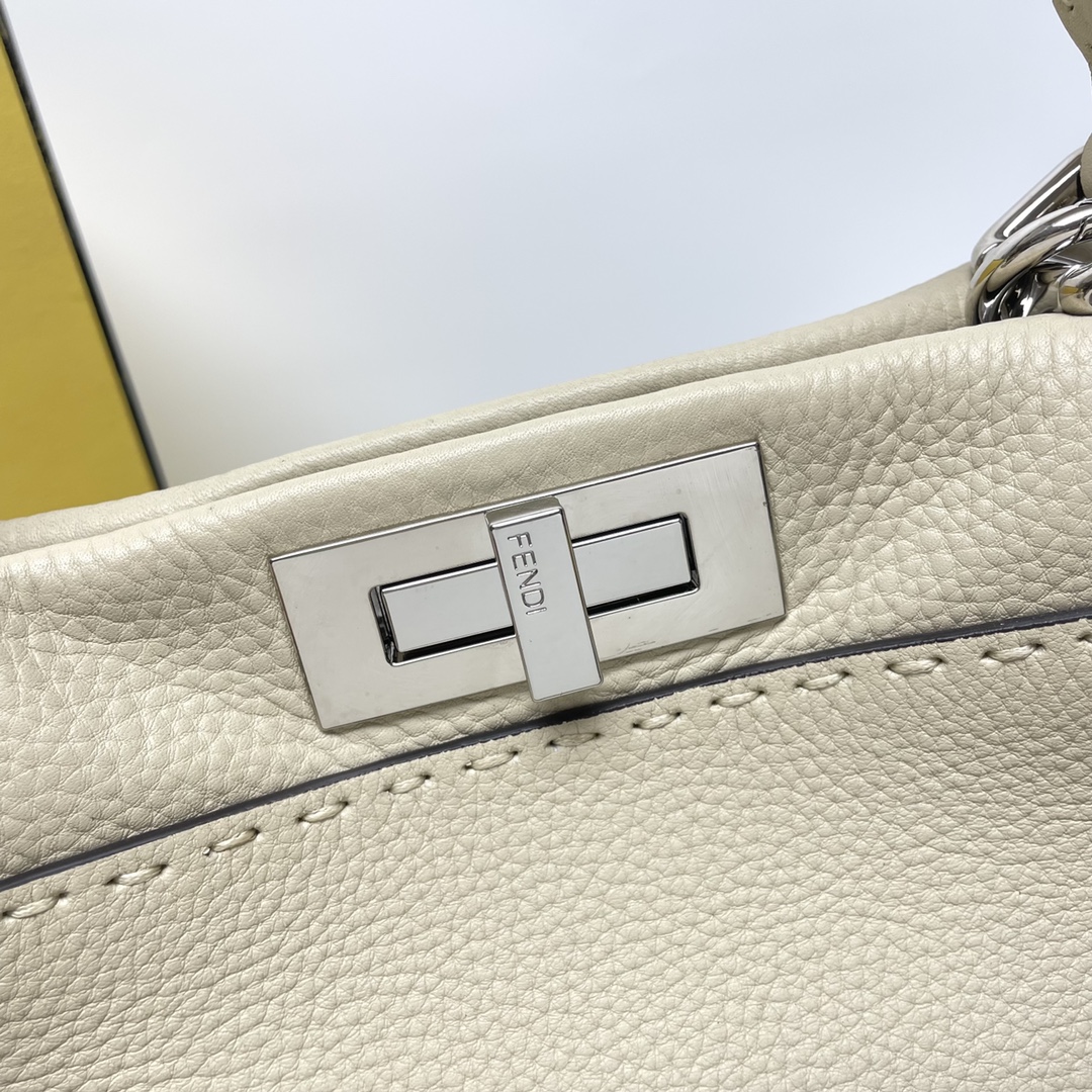 TOP FENDI Calfskin Peekaboo ISeeU Medium 33-12-16cm - SHW