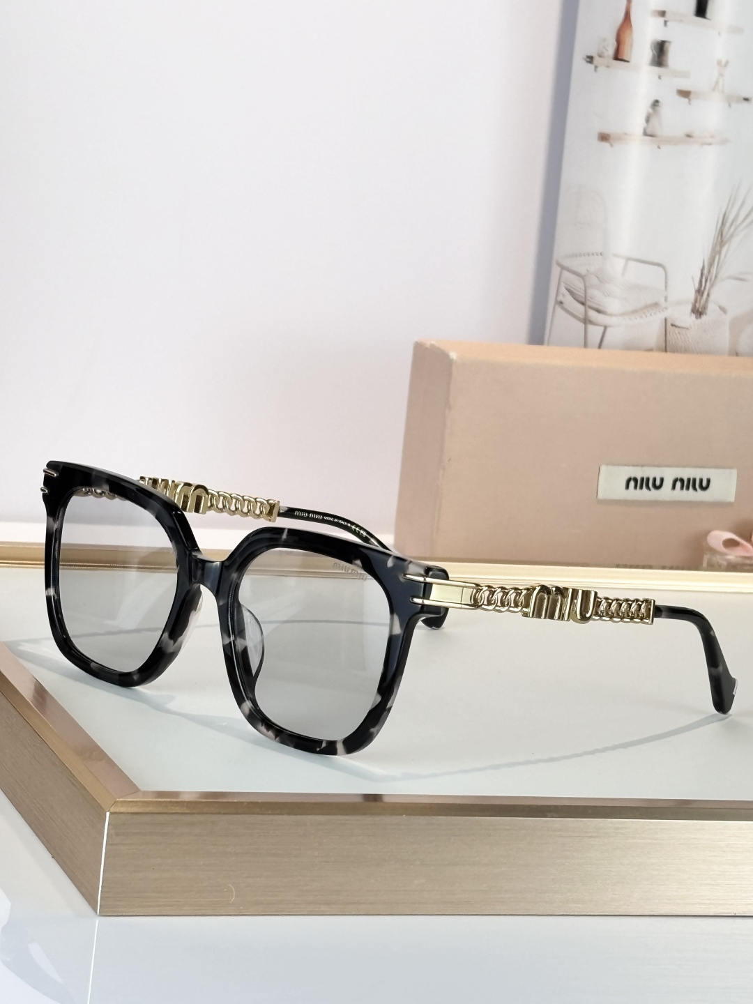 TOP Miu Miu Sunglasses - 4 Colors