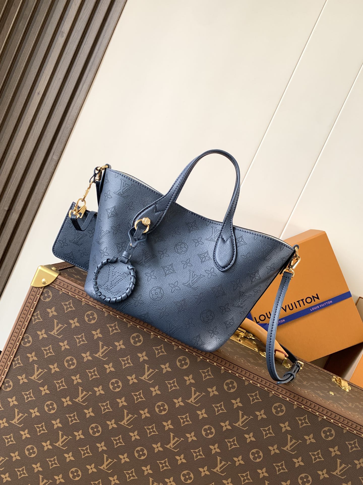 TOP Louis Vuitton LV Blossom Tote Bag 20*12.5*20cm - Dark Blue