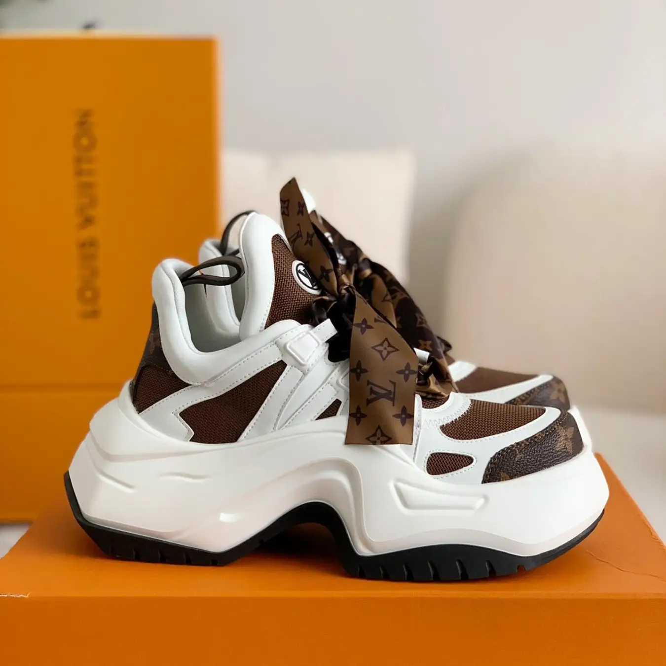 Louis Vuitton LV Archlight Sneaker (Replica)
