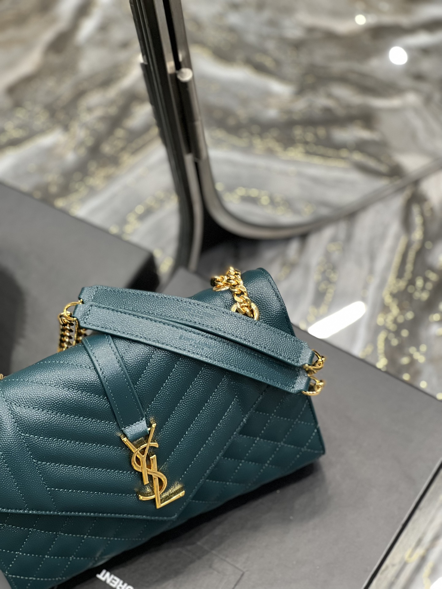 TOP Yves Saint Laurent YSL Medium Caviar Pattern Envelope Bags - Turquoise&GHW