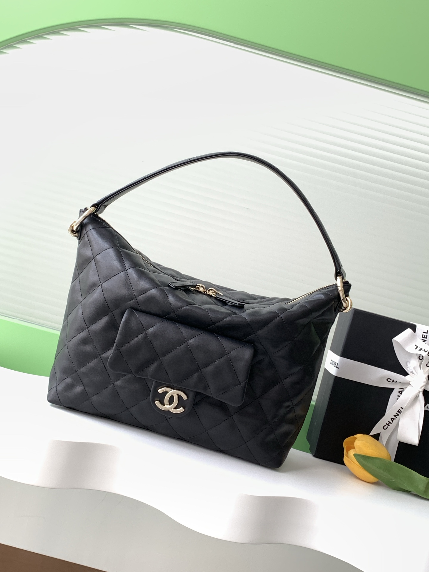 TOP CHANEL Hobo Bag 29.5-37-13 cm/22.5-28-13 cm - Black