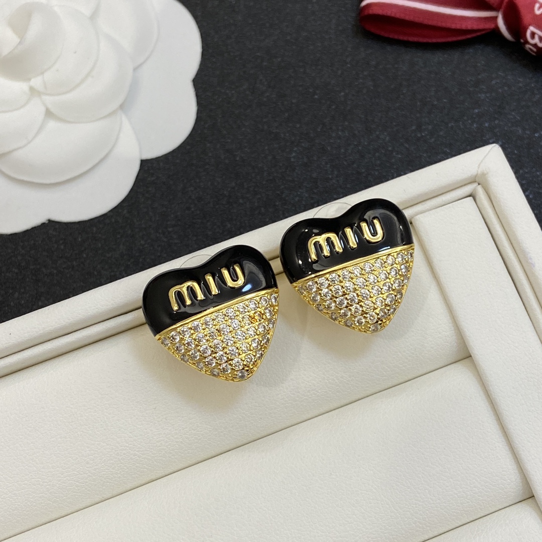 TOP Miu Miu Heart Earring-2 Colors