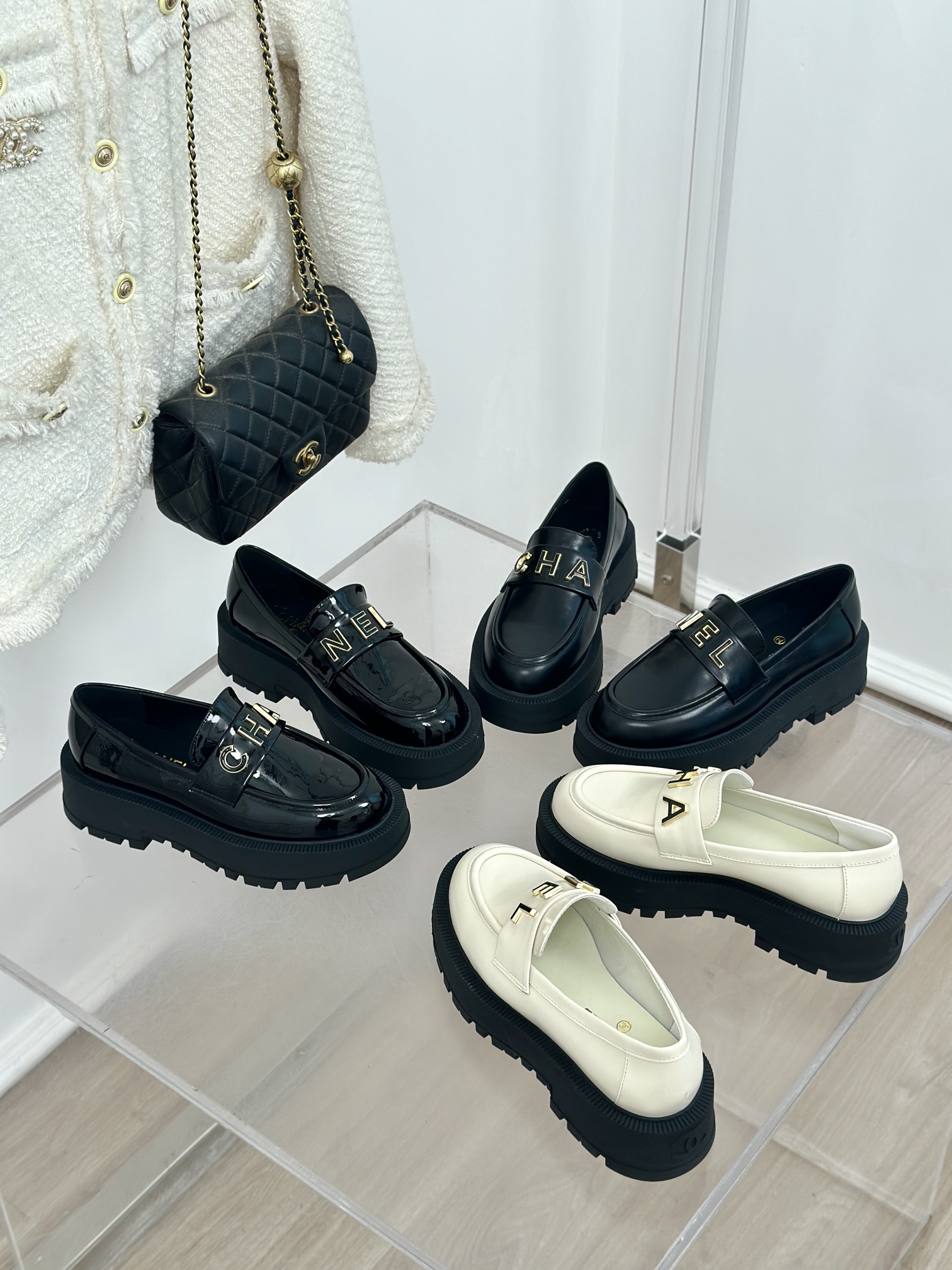 TOP CHANEL Double C Buckle Thick-soled Loafers - 3 Color