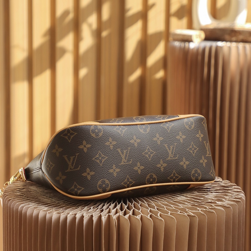 Louis Vuitton Boulogne Bag (Replica)