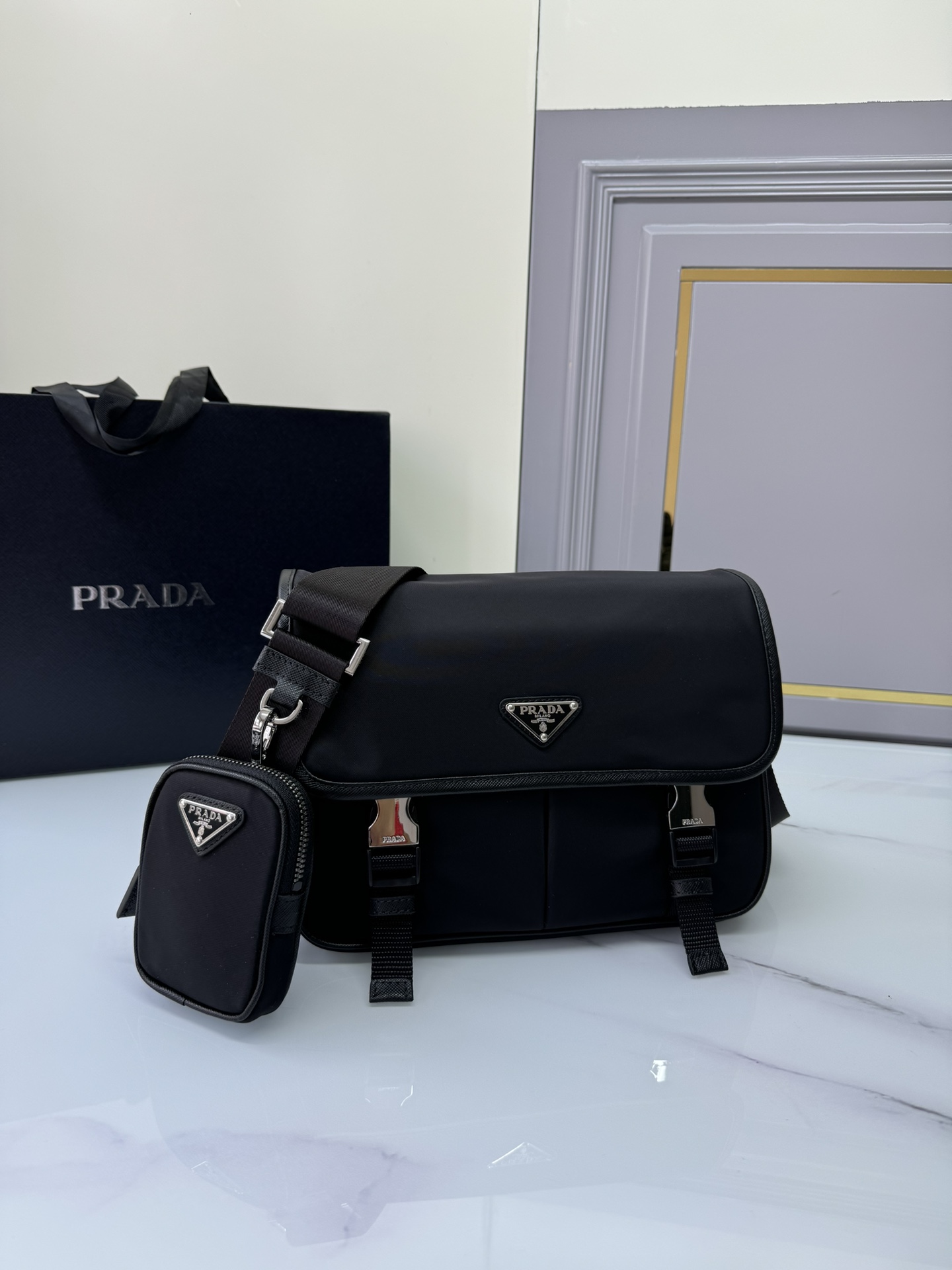 TOP PRADA Messenger Bag Nylon 26x20x10cm/32x24x12cm - Black