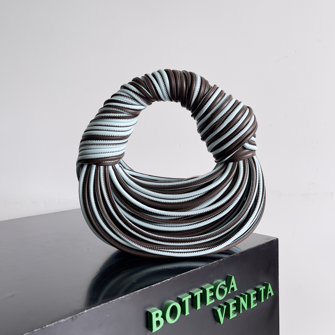 TOP Bottega Veneta BV Jodie Bag 23x28x8cm - 2 Color