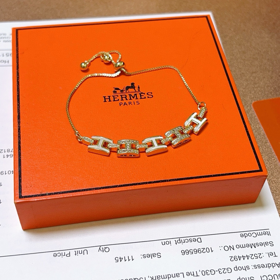 TOP HERMES H Bracelet - Gold