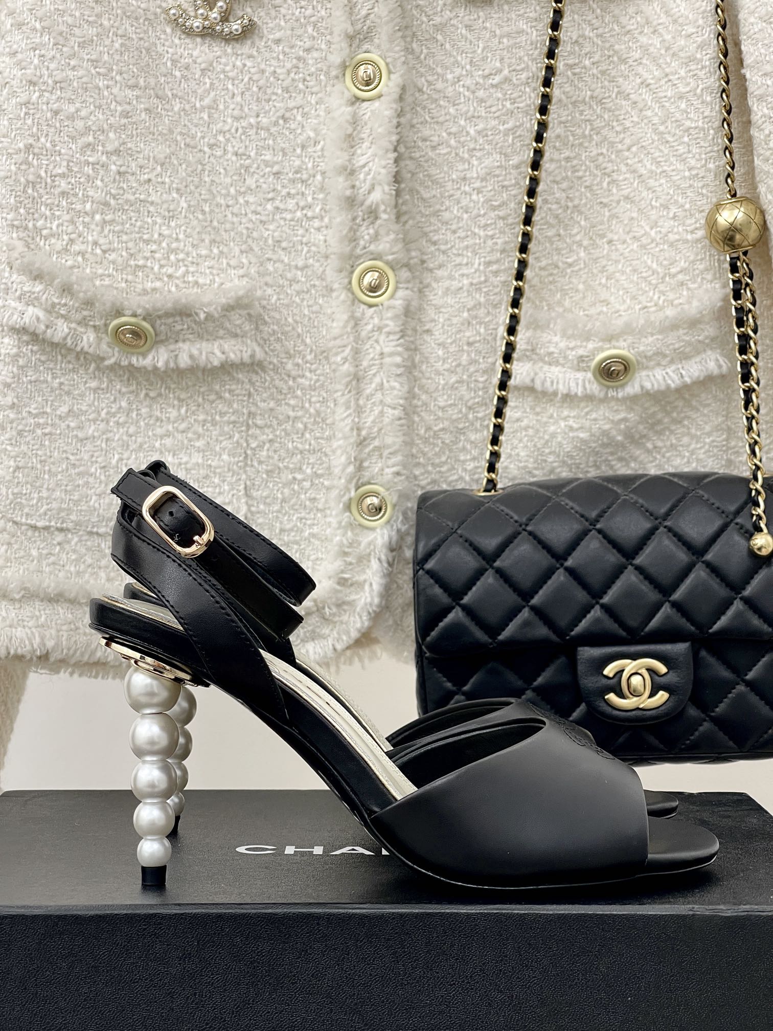 TOP CHANEL CC Pearl Sandals - 3 Color