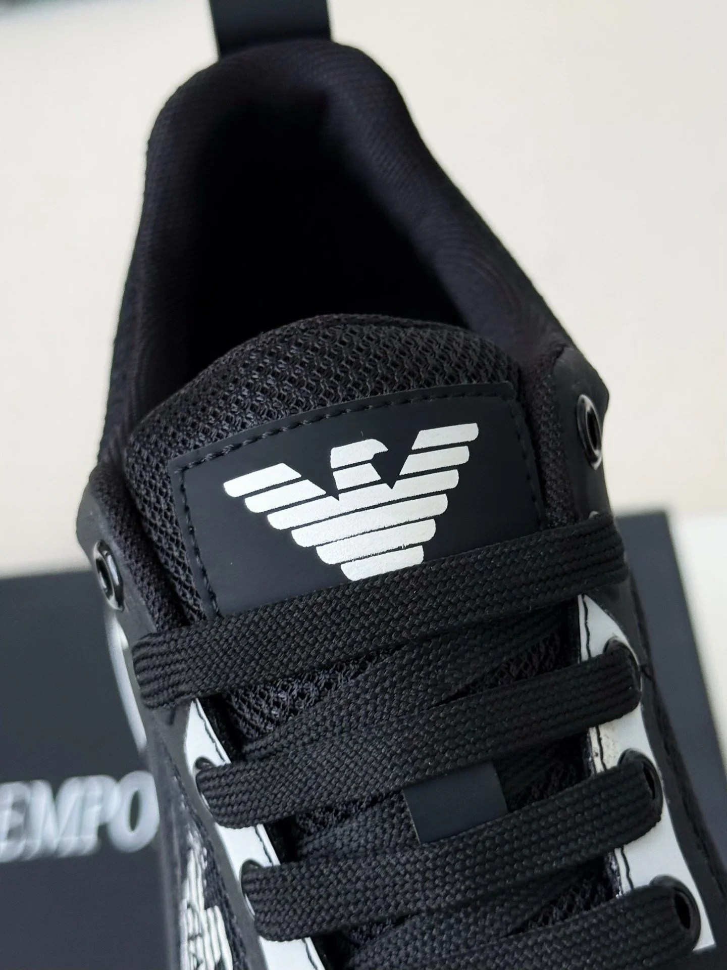 AAAShoes Men's Breathable Mesh Running Sneakers Black White Colorblock Lightweight Casual Walking Shoes With Logo