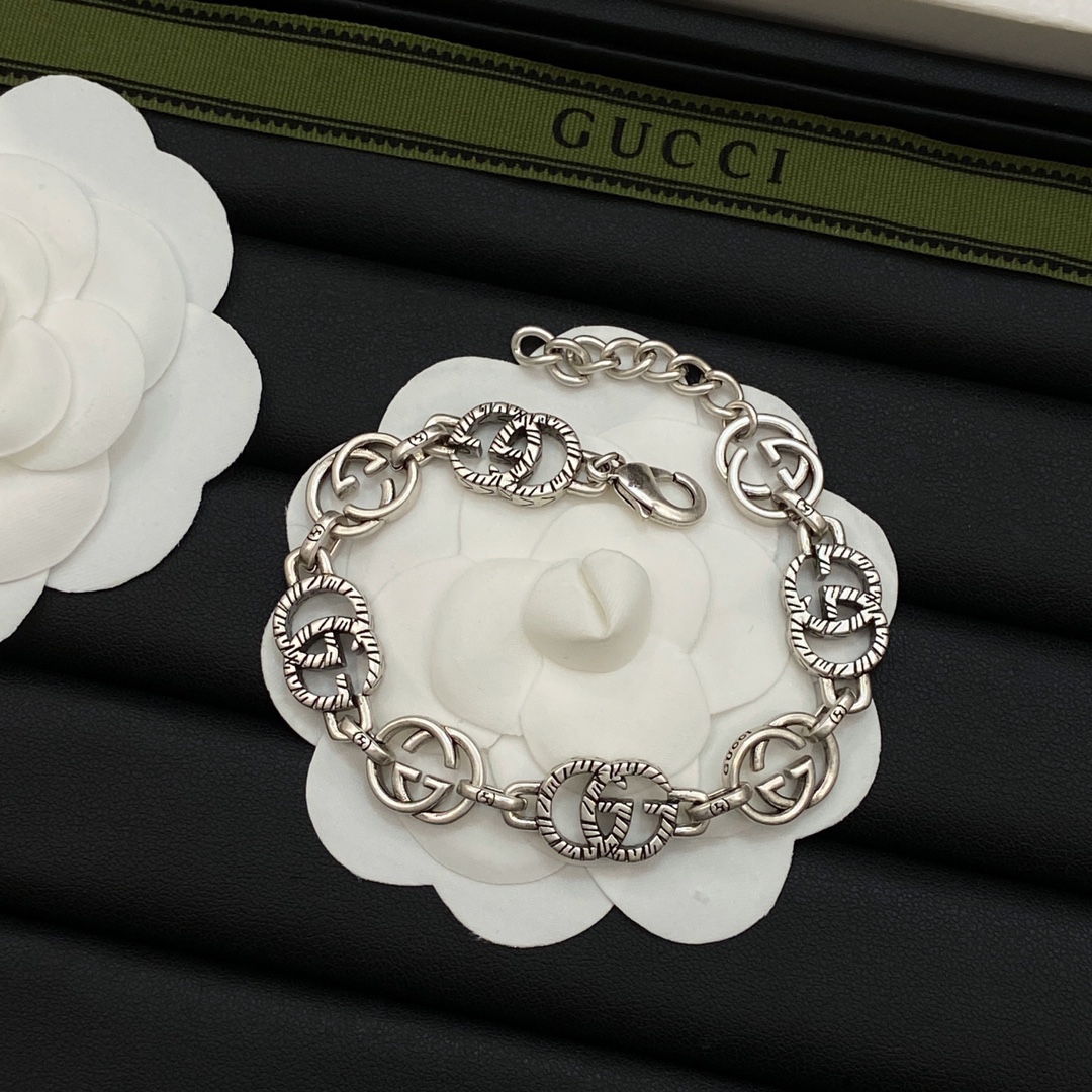 TOP GUCCI GG Bracelet - 2 Colors