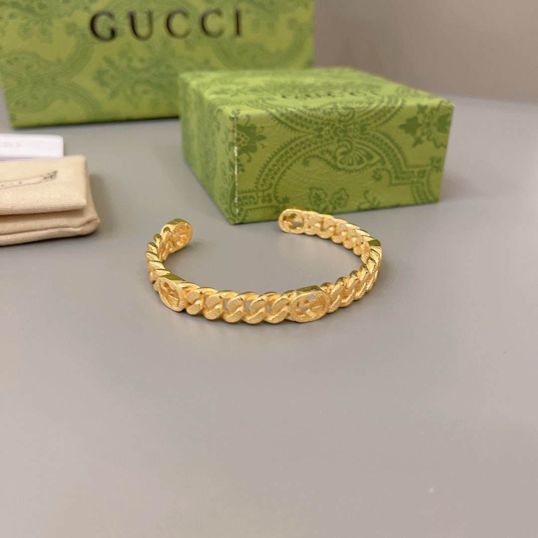 TOP GUCCI Bracelet - 2 Colors