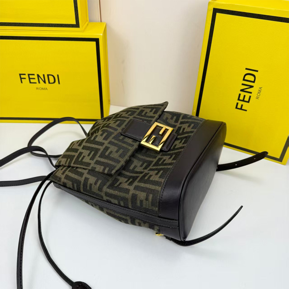 Fendi Backpack Brown FF jacquard fabric backpack (7A regular version)