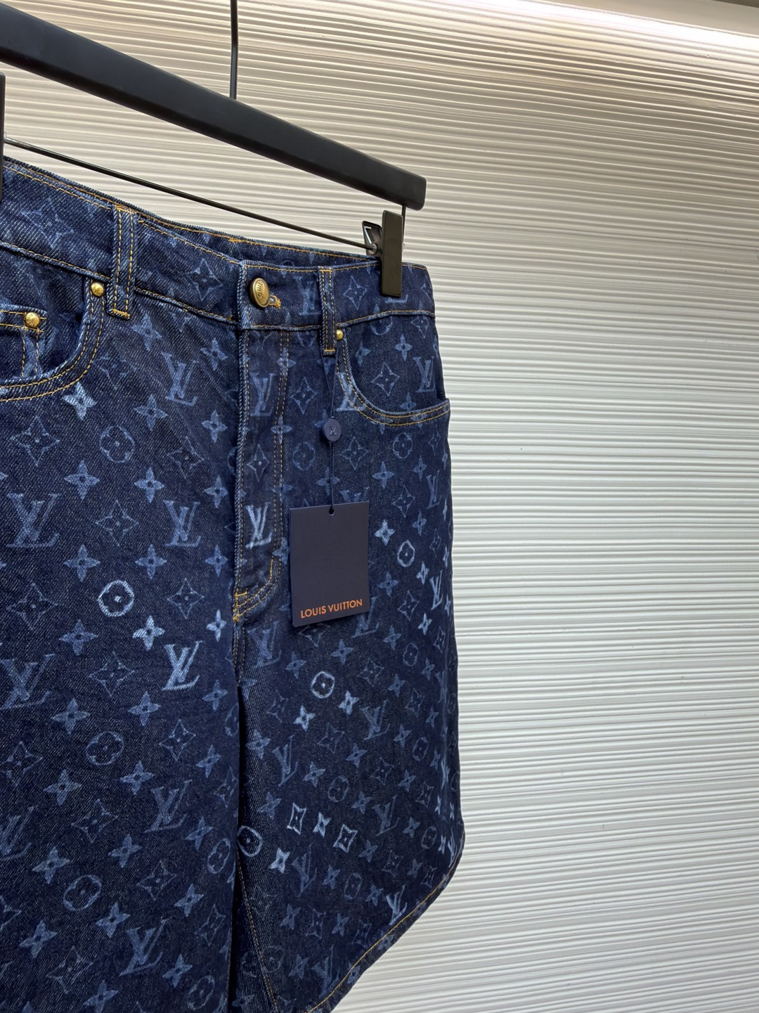LOUIS VUITTON 字母提花渐变牛仔短裤