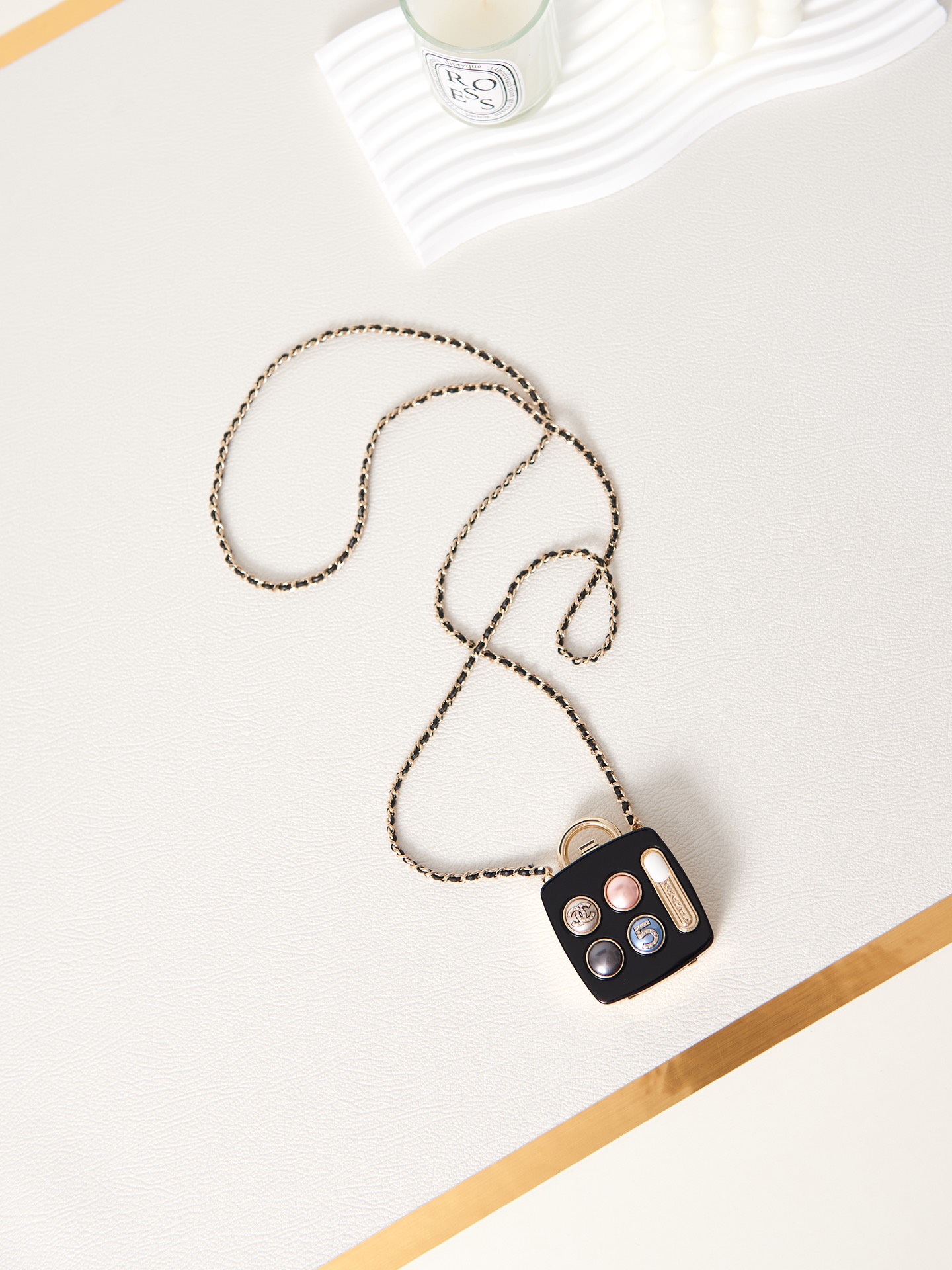 TOP CHANEL Mini Evening Bag 5.5x5.5x2.8cm - Black