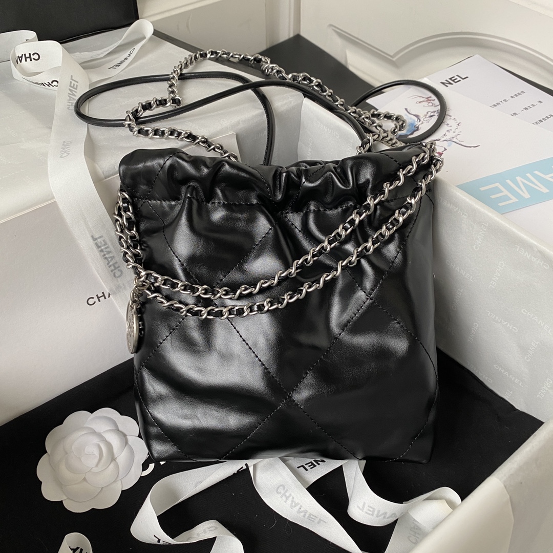 TOP CHANEL mini22 Quilted Chain Small Bag 19x20x6cm - Black