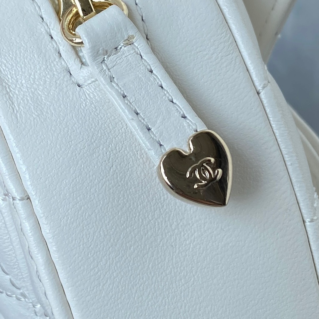 TOP CHANEL Mini Love Bag 13×12×5.5cm - GHW - 3 Color