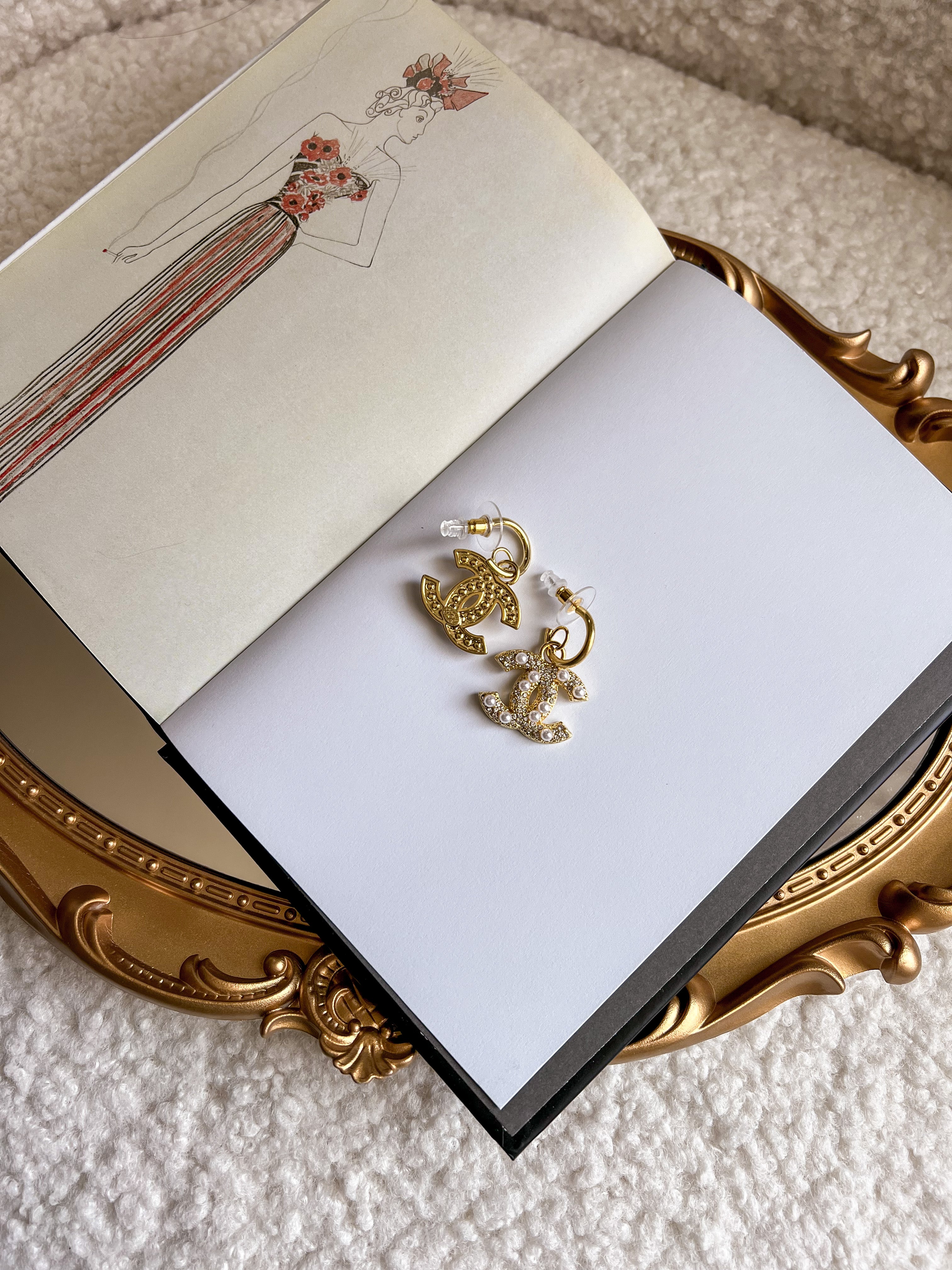 TOP CHANEL Drop Dangle Earrings w Pearls