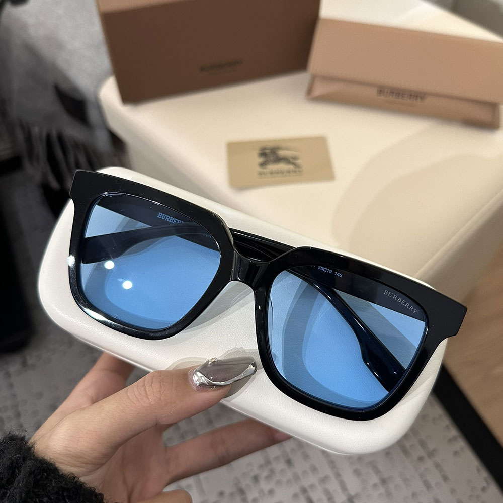 Buberry Stylish temperament Sunglasses Top quality （Replica）