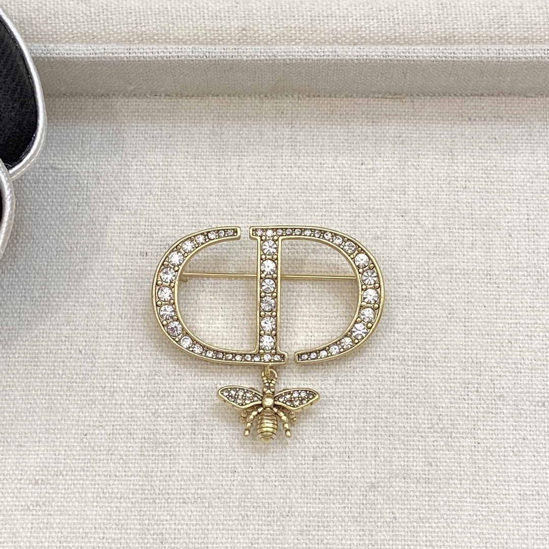 TOP Christian Dior  Brooch - Gold