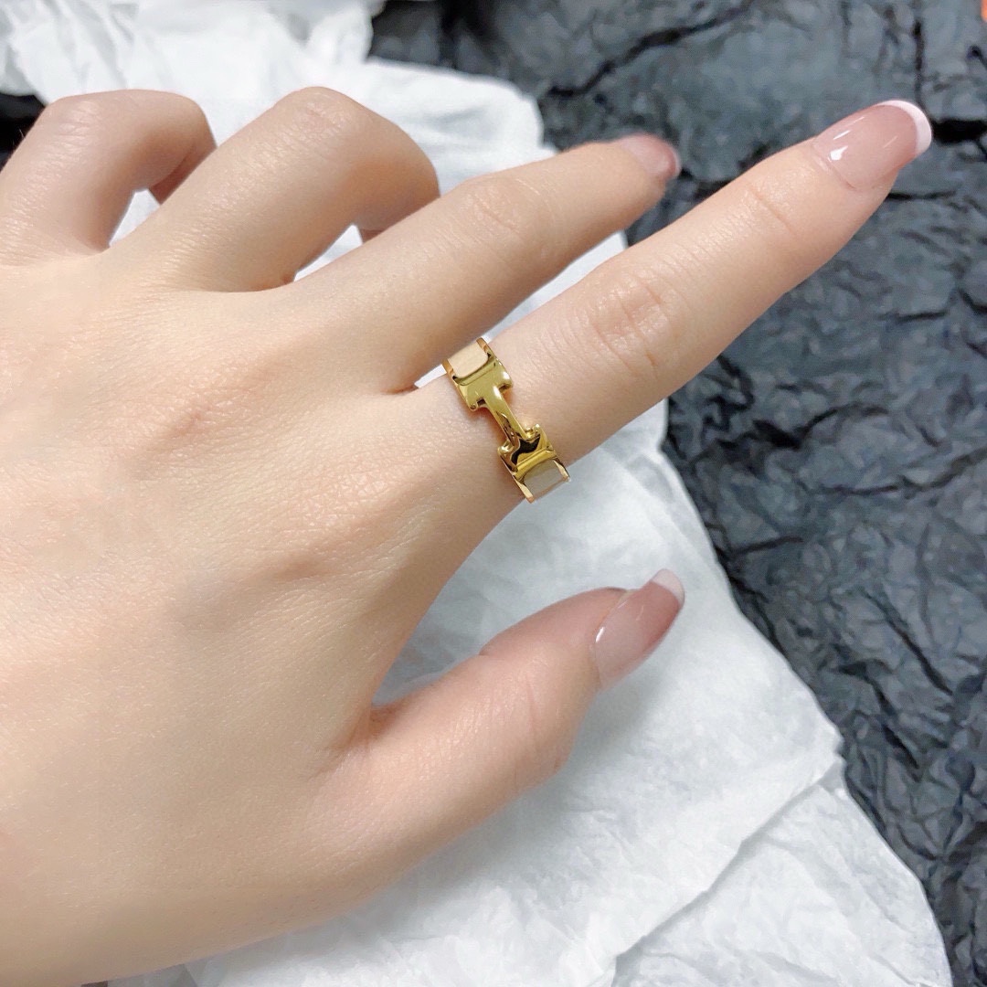 TOP HERMES Ring - Yellow Gold
