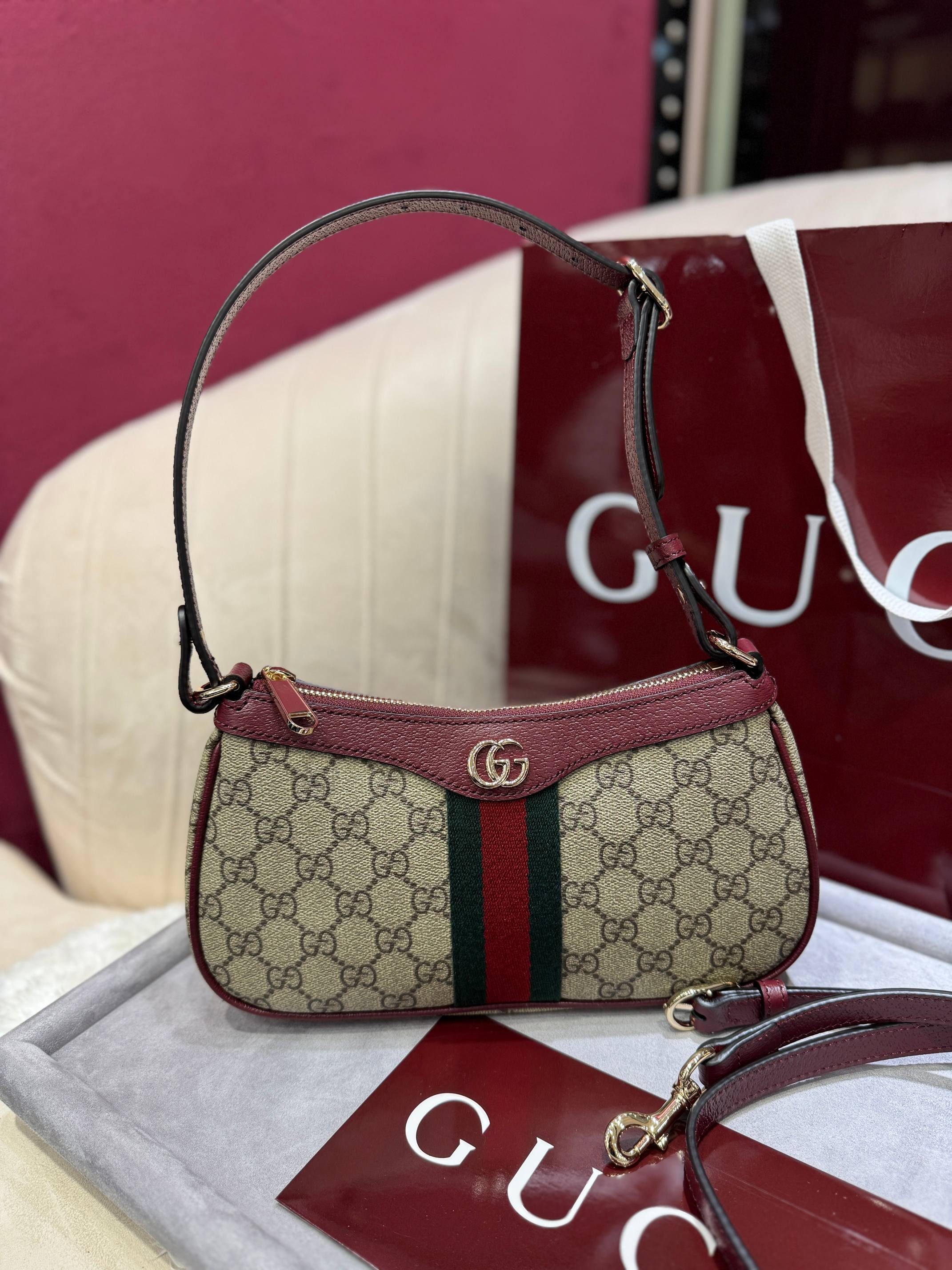 TOP GUCCI Ophidia Shoulder Bag 26 x 15 x 6.5 cm - Brown