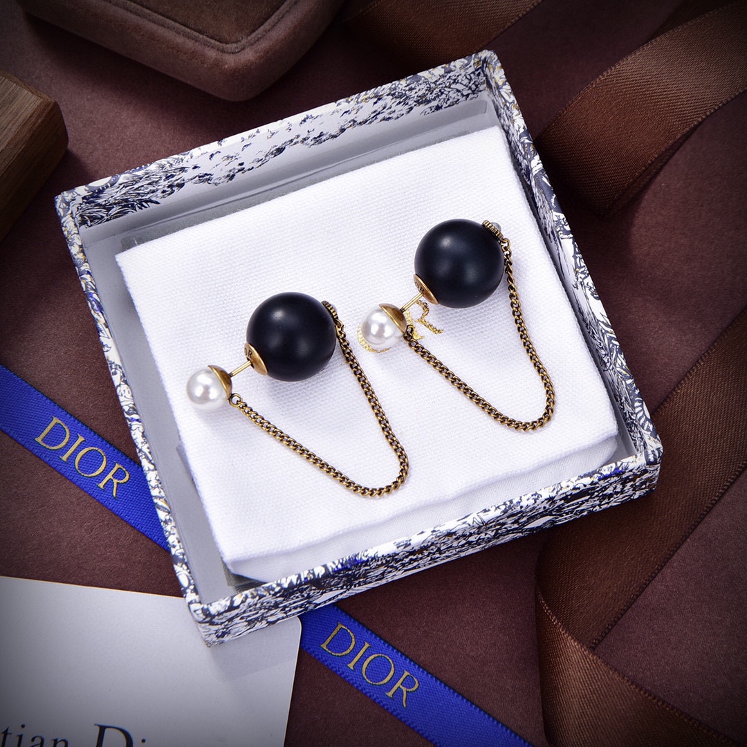 TOPChristian Dior CD Earrings-Black