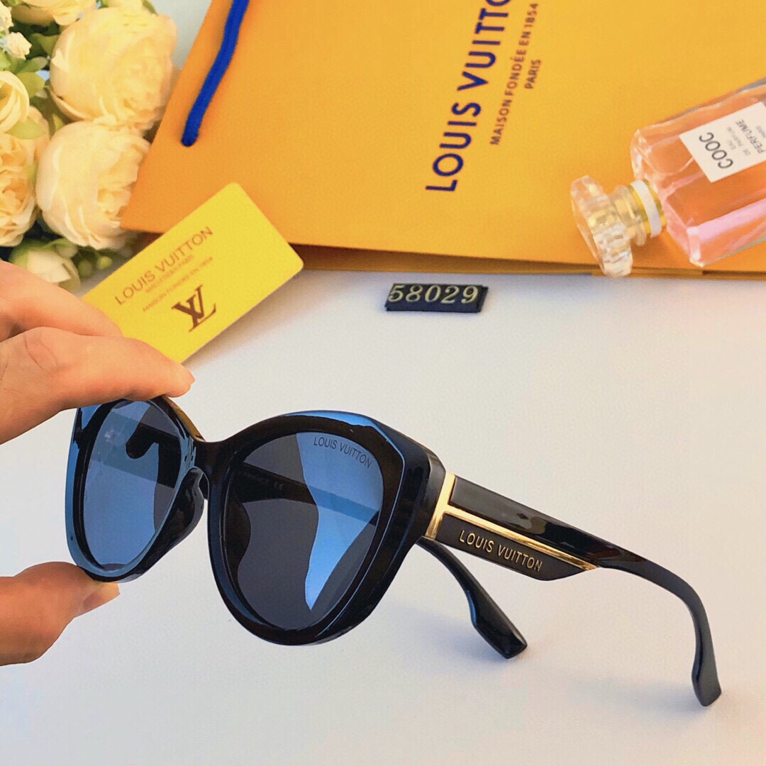TOP Louis Vuitton LV Sunglasses  - 3 Color
