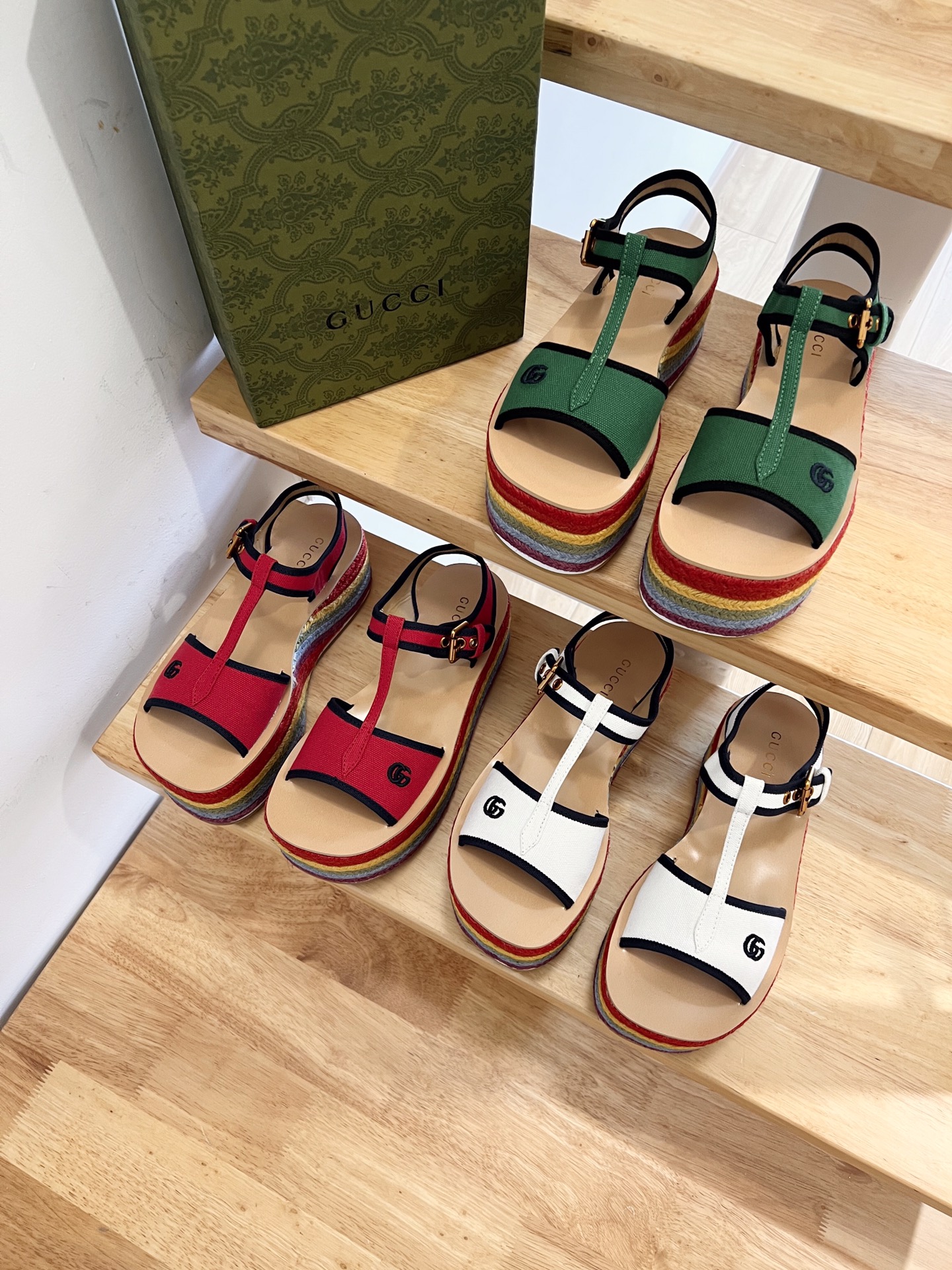 TOP GUCCI Straw Rainbow Platform Sandals - 3 Color
