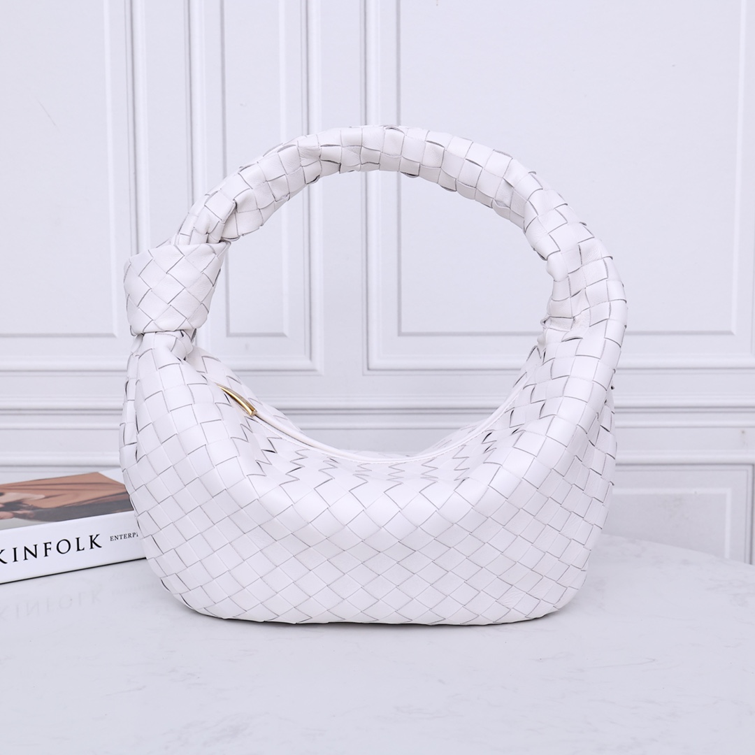 TOP Bottega Veneta BV Jodie Bag - White