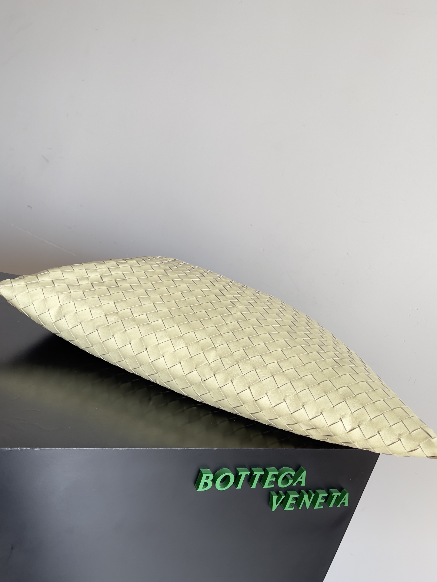 TOP Bottega Veneta BV Large Hop Bag 53 CM