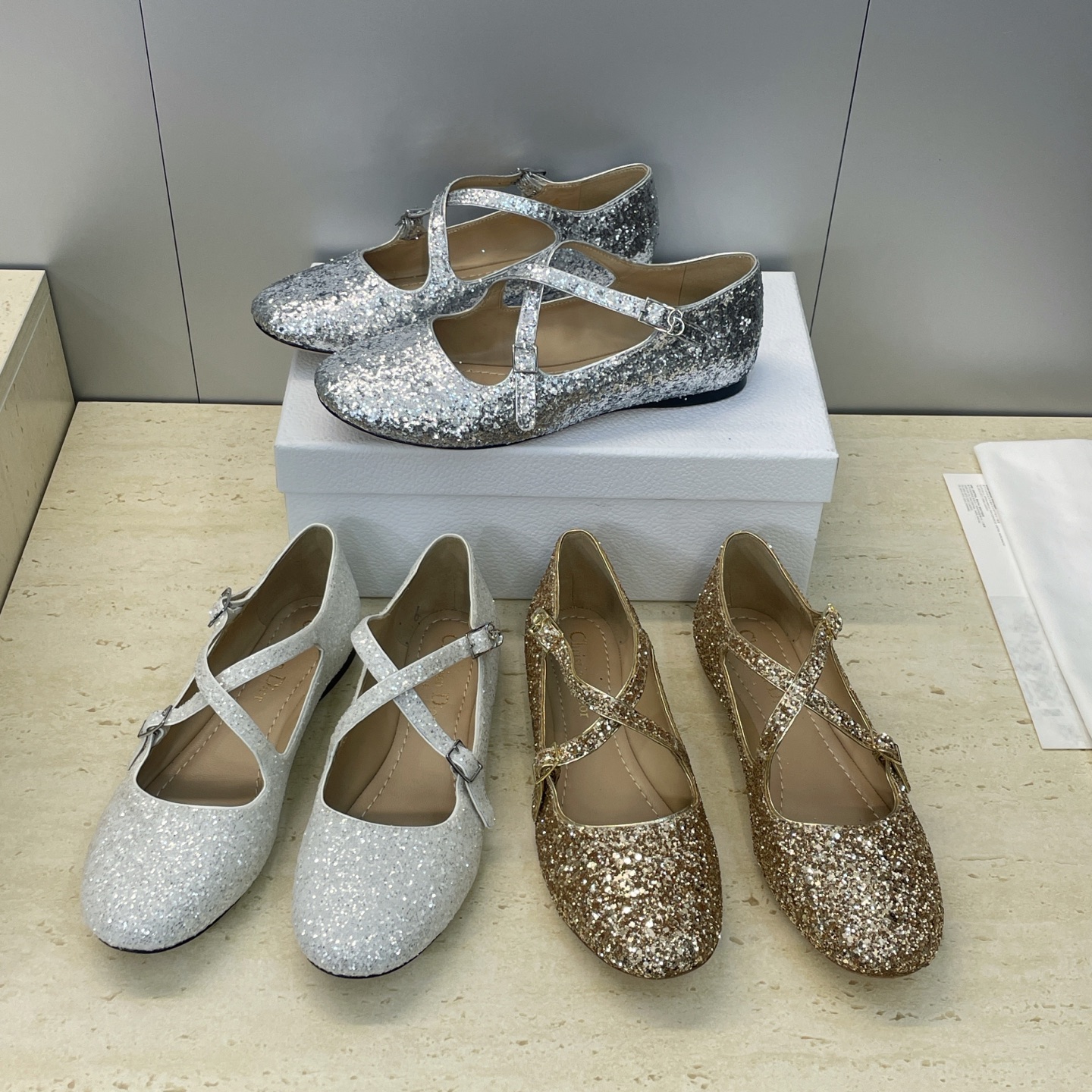 TOP Christian Dior D-Very Ballet Flats - 3 Colors
