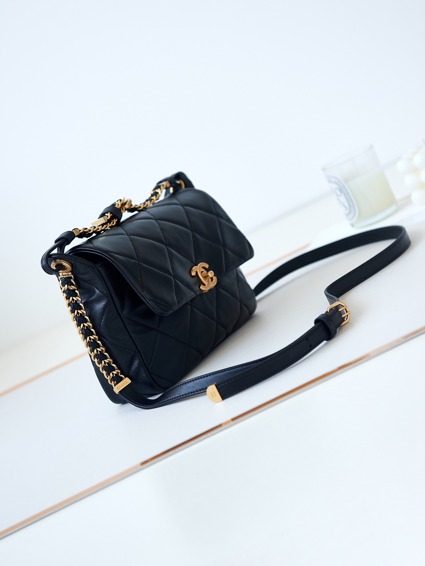 TOP CHANEL 23K Lambskin Wide Shoulder Strap Shoulder Bag 12.5×21×5cm - Black&GHW