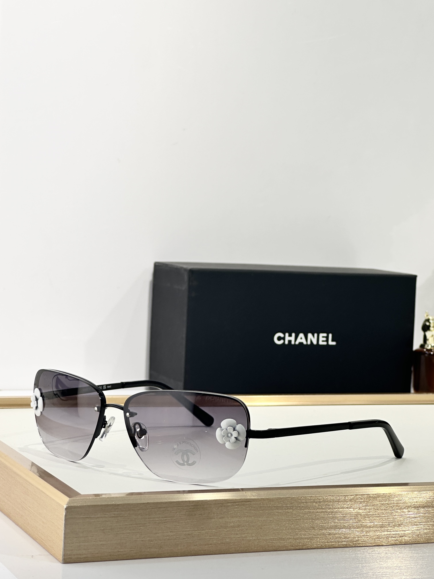 TOP CHANEL Sunglasses - 6 Colors