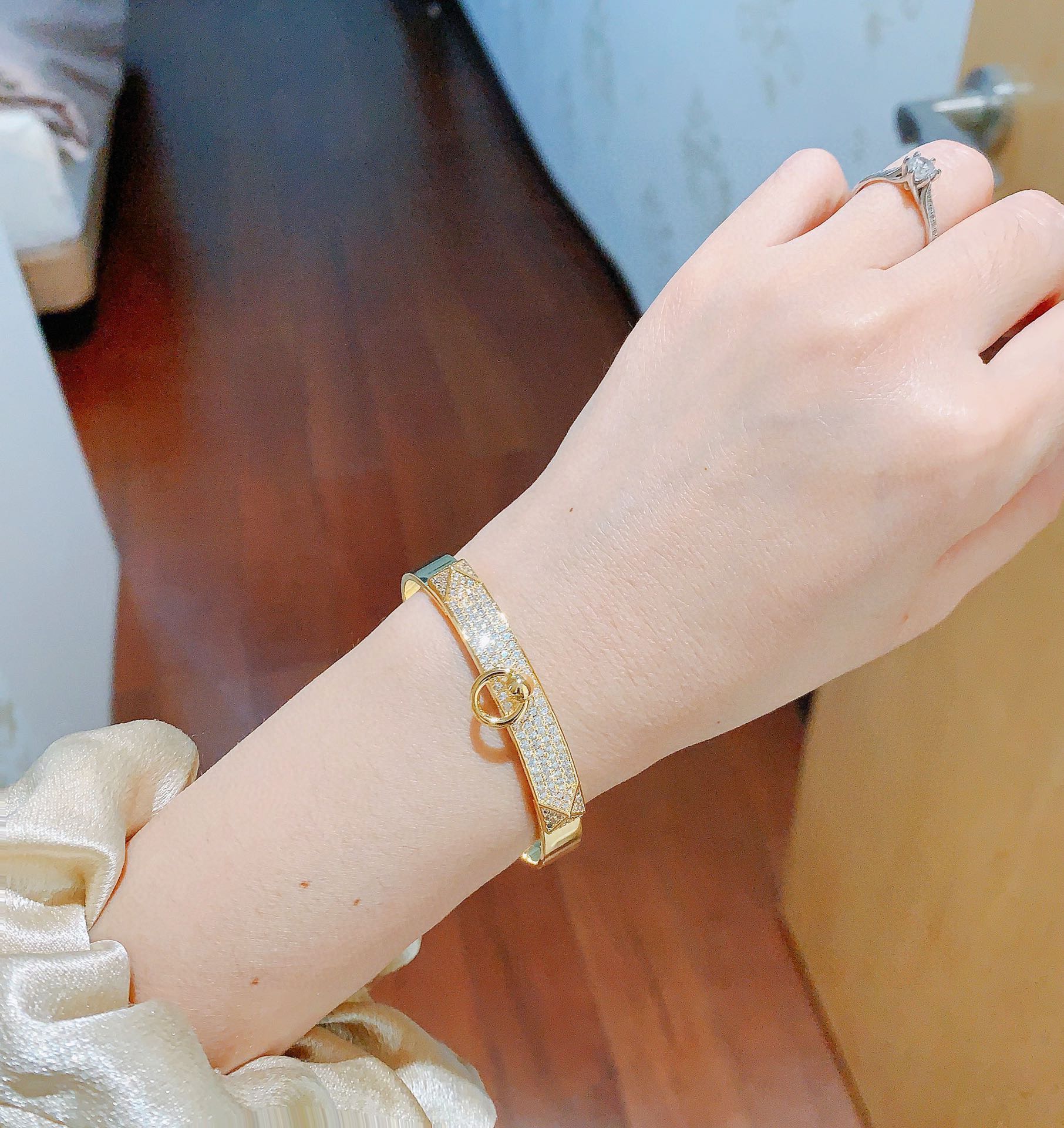 TOP HERMES Bracelet-Gold