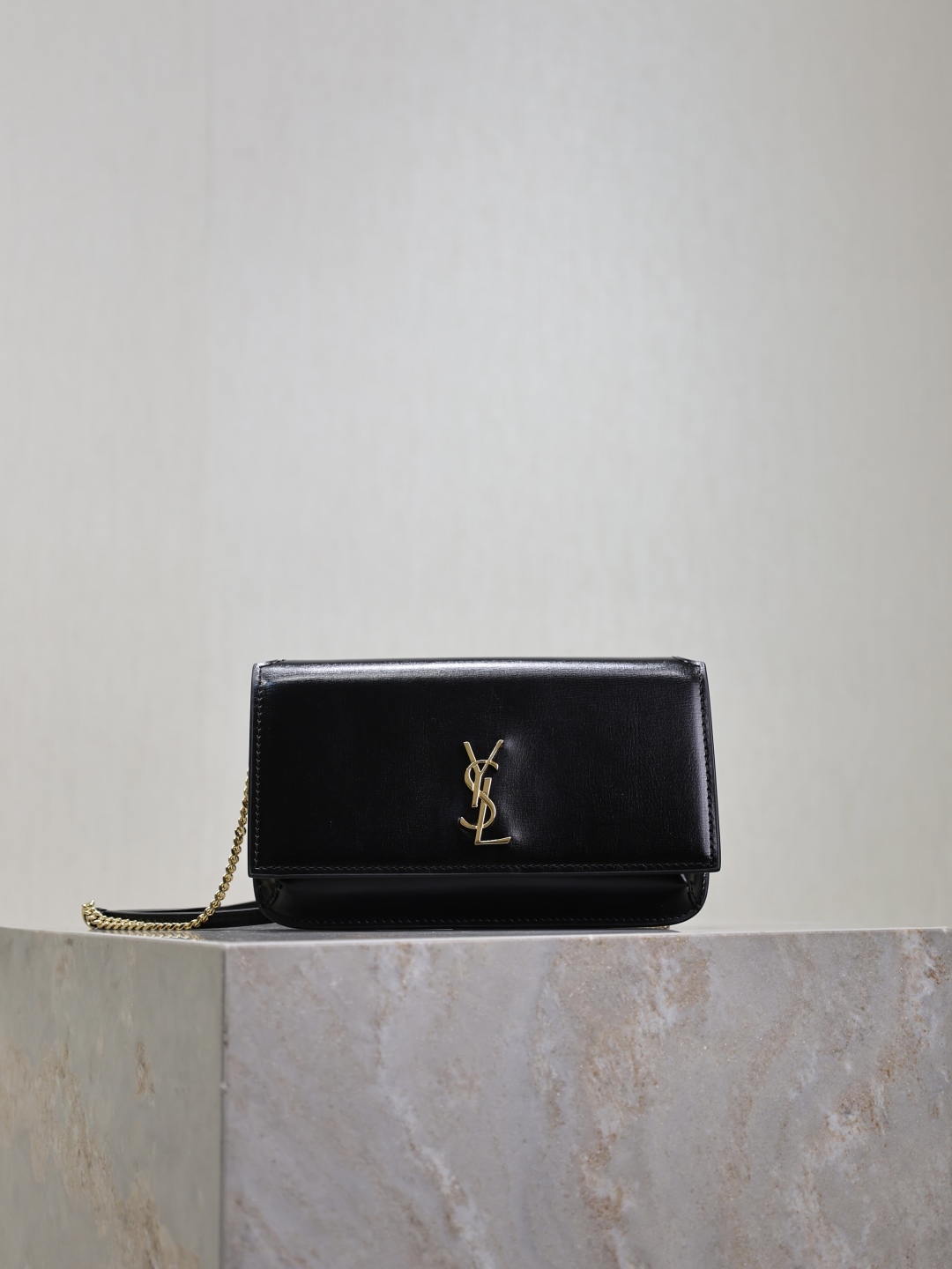 TOP Yves Saint Laurent YSL Monogram Phone Holder MINI Bag Collection 18 x 11 x 2 cm