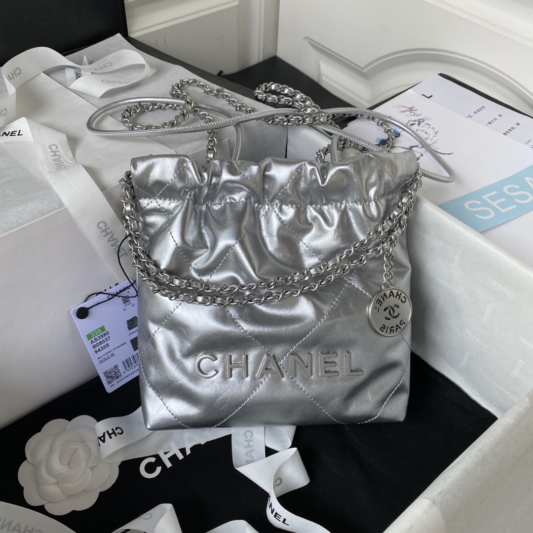 TOP CHANEL Mini 22 Quilted Silvery Chain Small Bag 19x20x6cm - Silvery&SHW