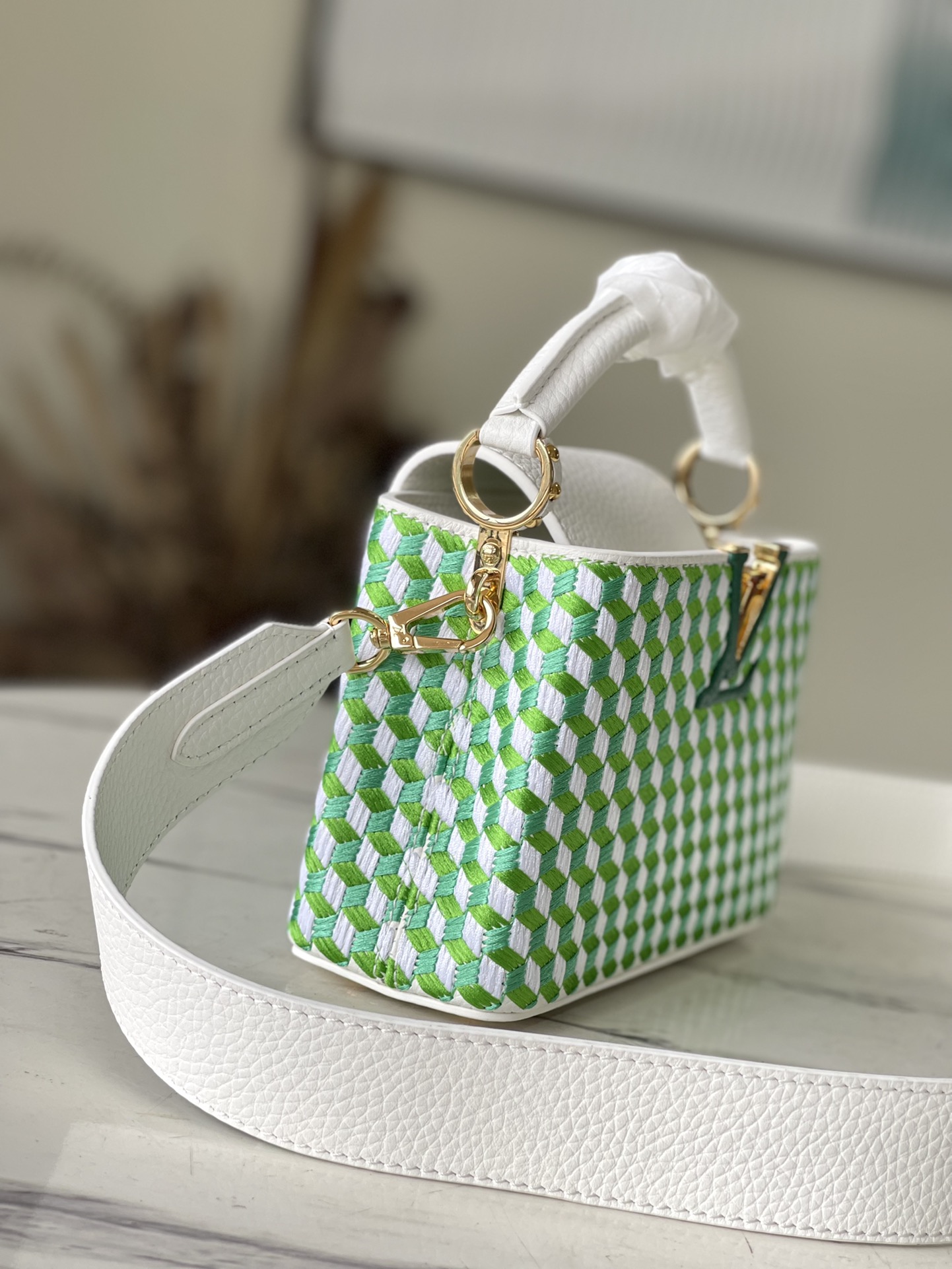 TOP Louis Vuitton LV Capucines Tressage Bag Taurillon Leather - Green