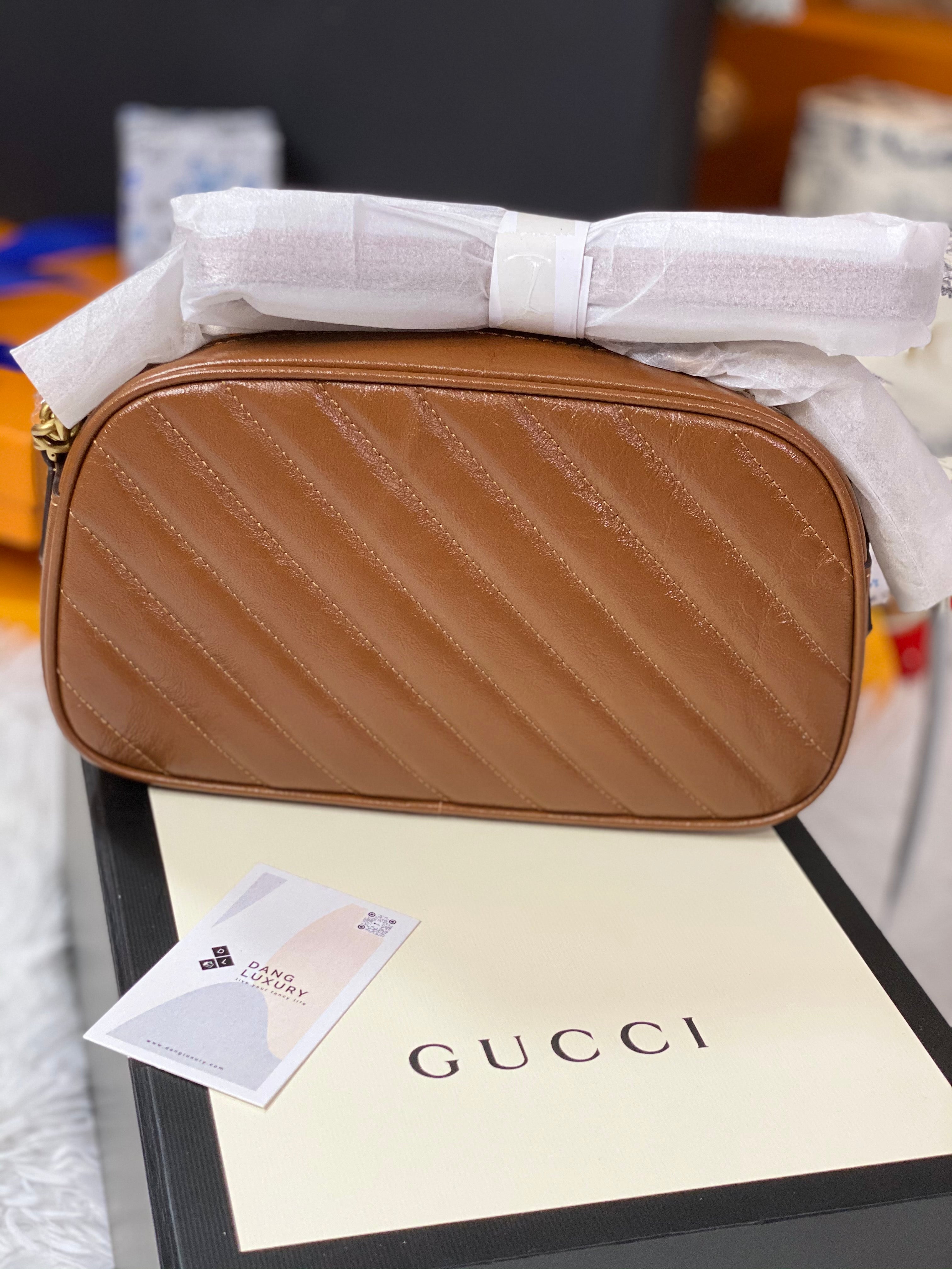 TOP GUCCI GG Marmont Bag Matelassé Small 26*15*7 - Camel