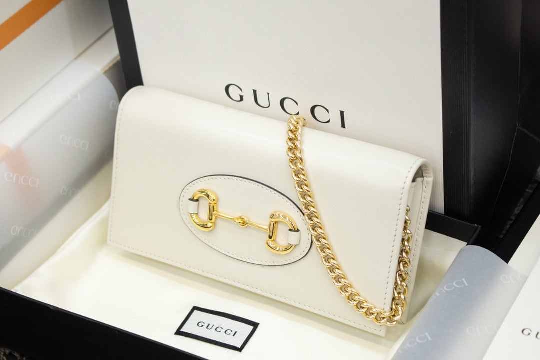 TOP GUCCI Horsebit 1955 Wallet With Chain - WHITE