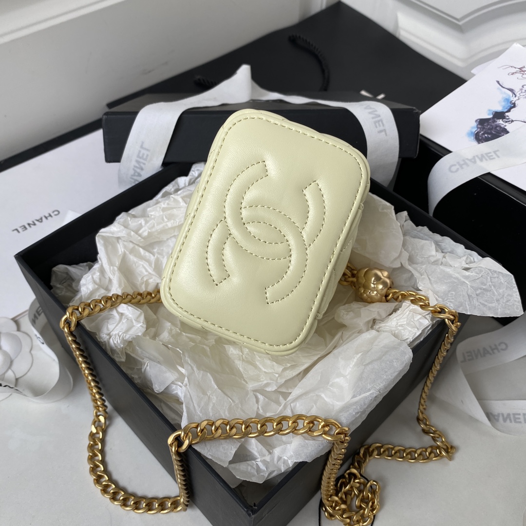 TOP CHANEL Chain Small Cosmetic Box 8.5*11*7cm - GHW