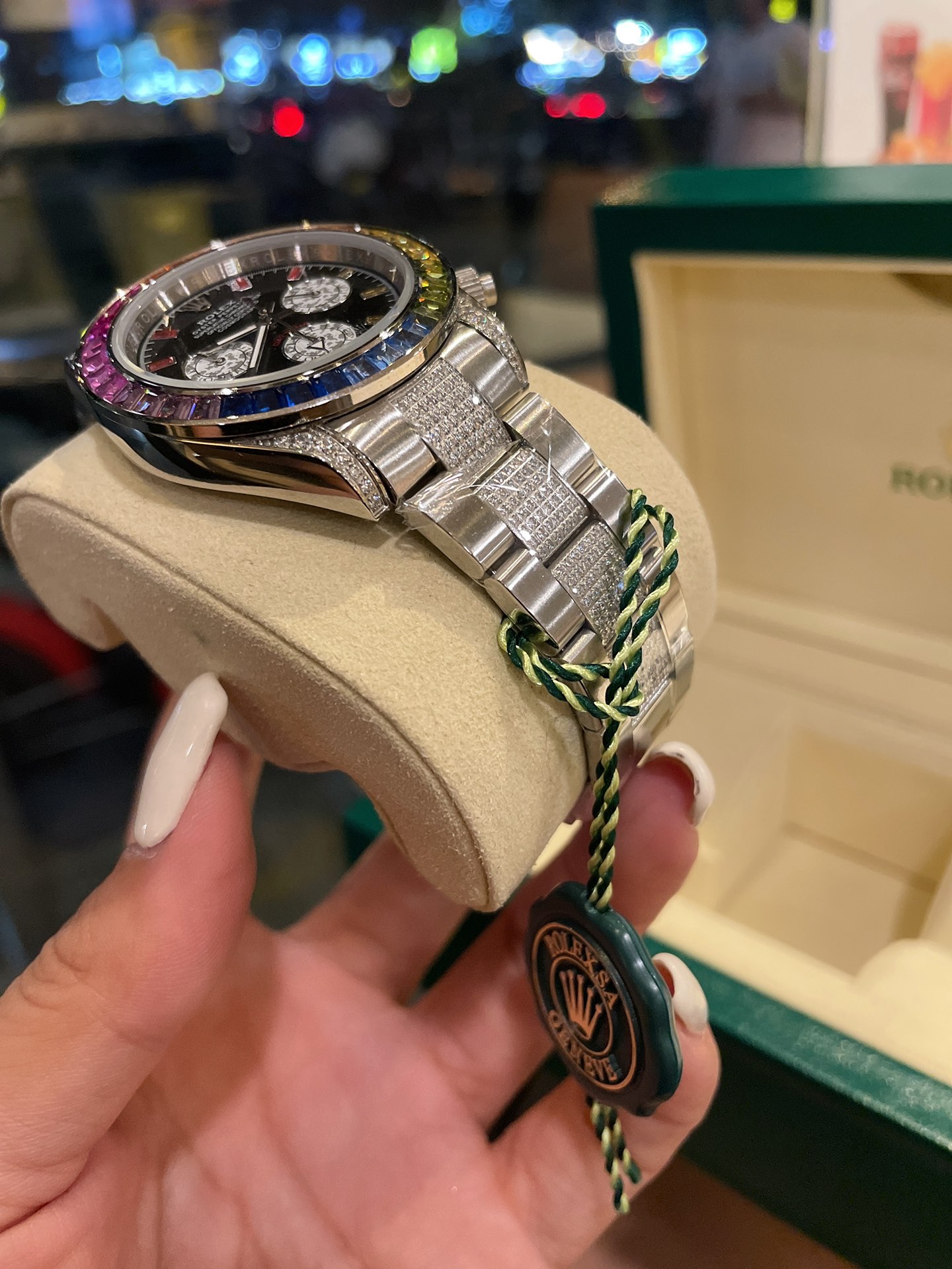 TOP ROLEX Daytona Rainbow Black Dial - Rose Gold