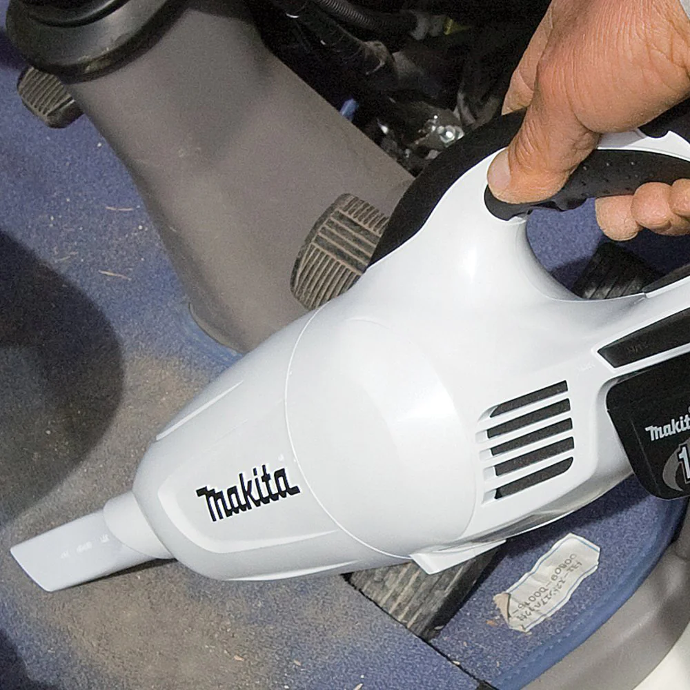 XLC02ZW 18-Volt 18-3/4-Inch Strong Suction Compact Vacuum - Bare Tool