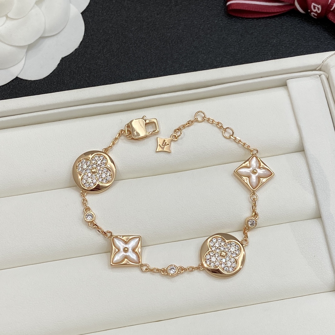 TOP Louis Vuitton LV Bracelet - 3 Colors