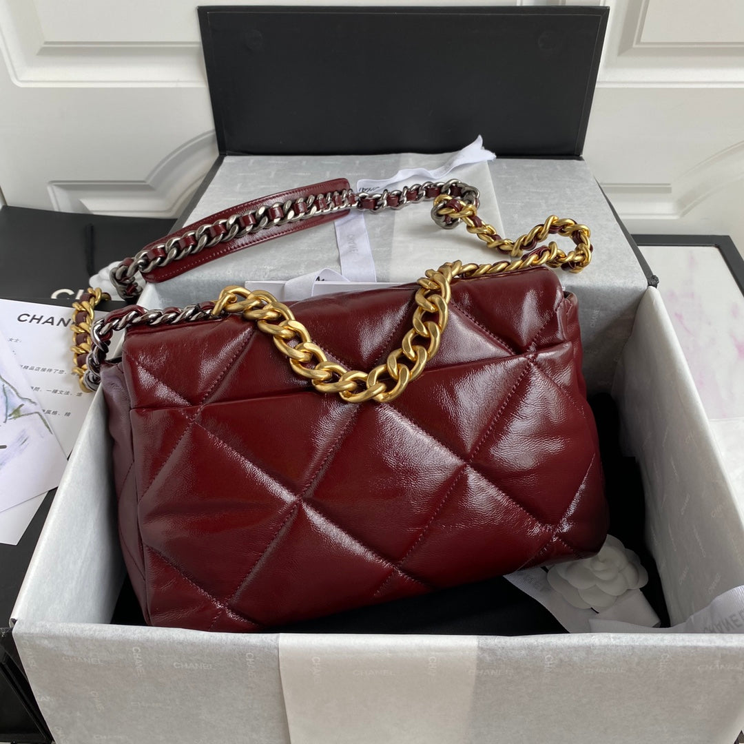 TOP CHANEL 19 Bag Aged Skin Wax Maxi 36cm - Burgundy